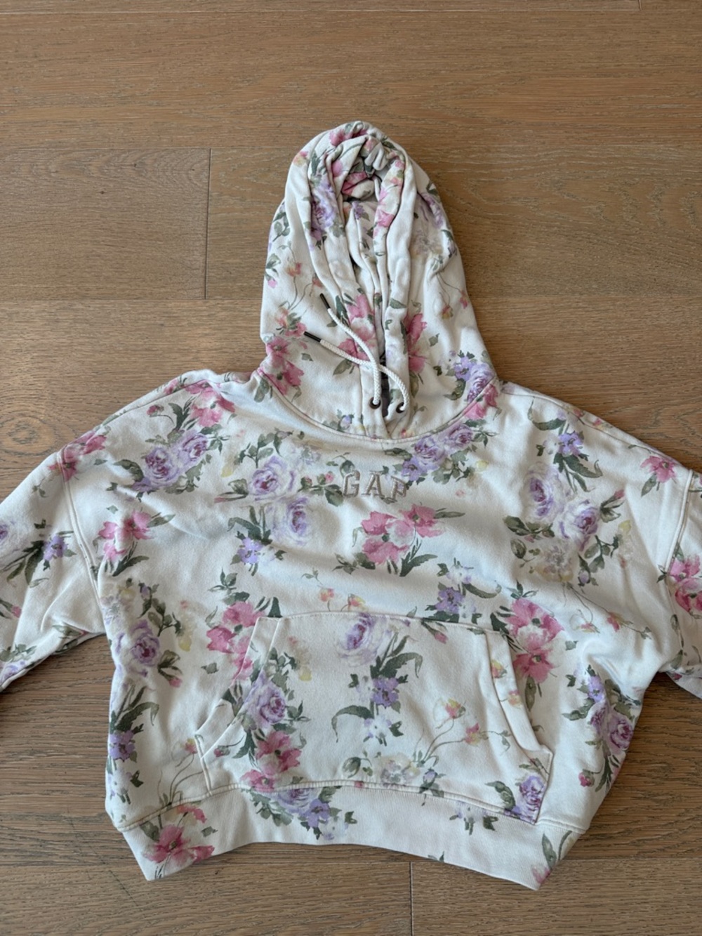 GAP loveshack fancy Floral Hoodie in White with Pink & Lavender Blooms